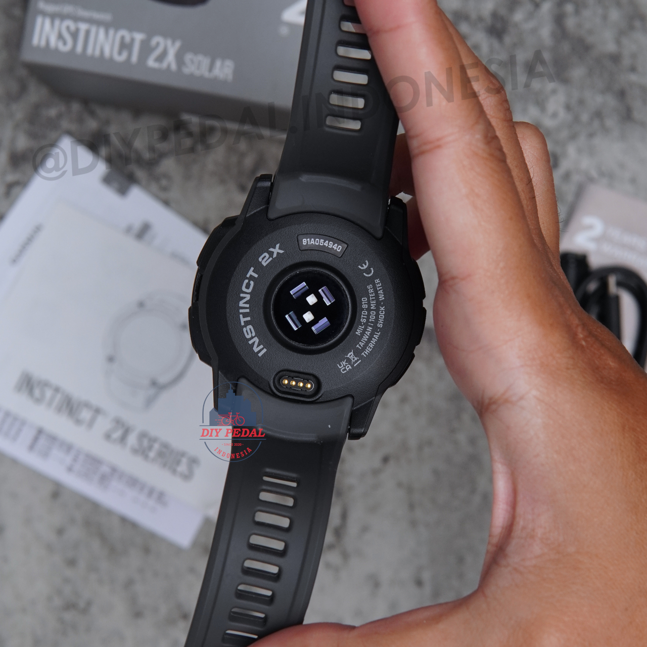 Jual Garmin Instinct 2X Solar Graphite, DIY Pedal Indonesia Lokasi Yogyakarta. Pusat Garmin Terbaik se Indonesia.