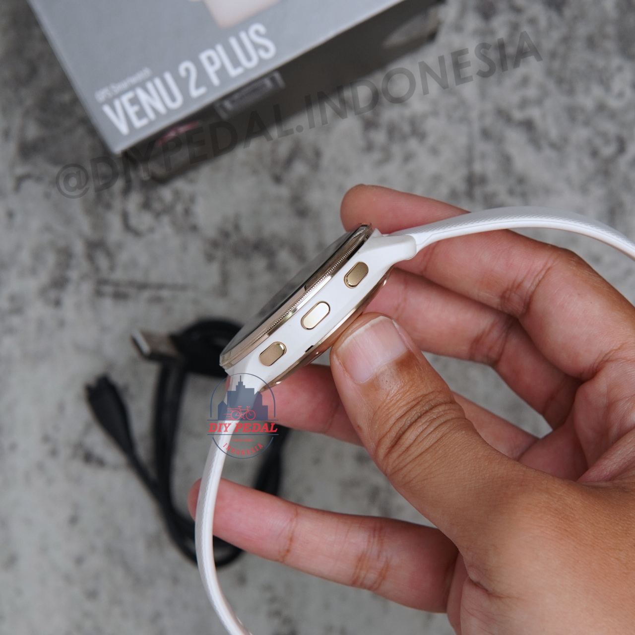 Jual Garmin Venu 2 Plus Ivory Gold , DIY Pedal Indonesia Lokasi Yogyakarta. Pusat Garmin Terbaik se Indonesia.